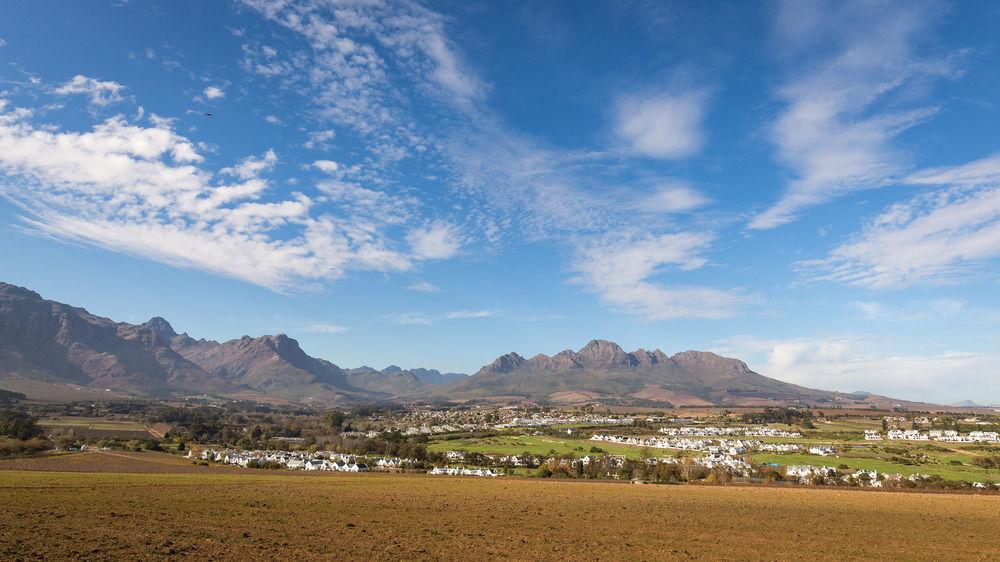 Protea Hotel By Marriott Stellenbosch & Conference Centre Bagian luar foto